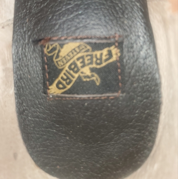 Raylene - Picture 7 of 12